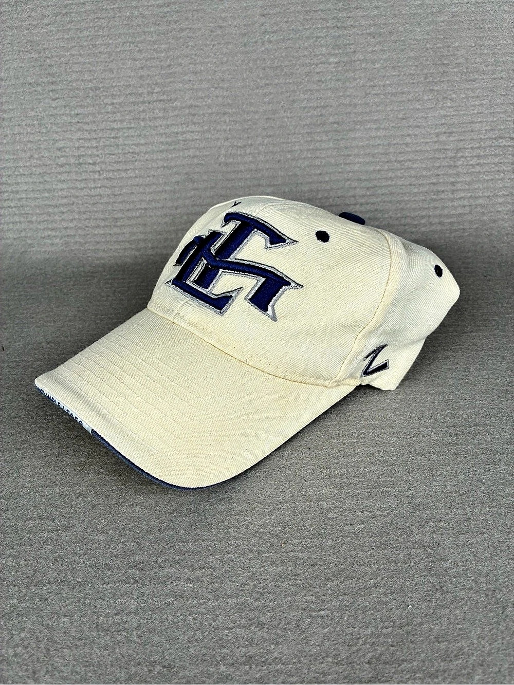 VTG Zephyr Toronto Maple Leafs NHL Hockey Cap Cream Blue